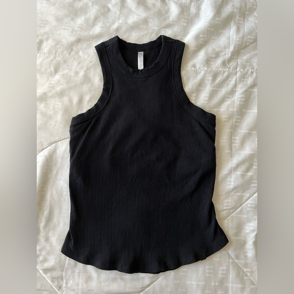 Fabletics High Neck Rib Built-In Bra Tank in Black